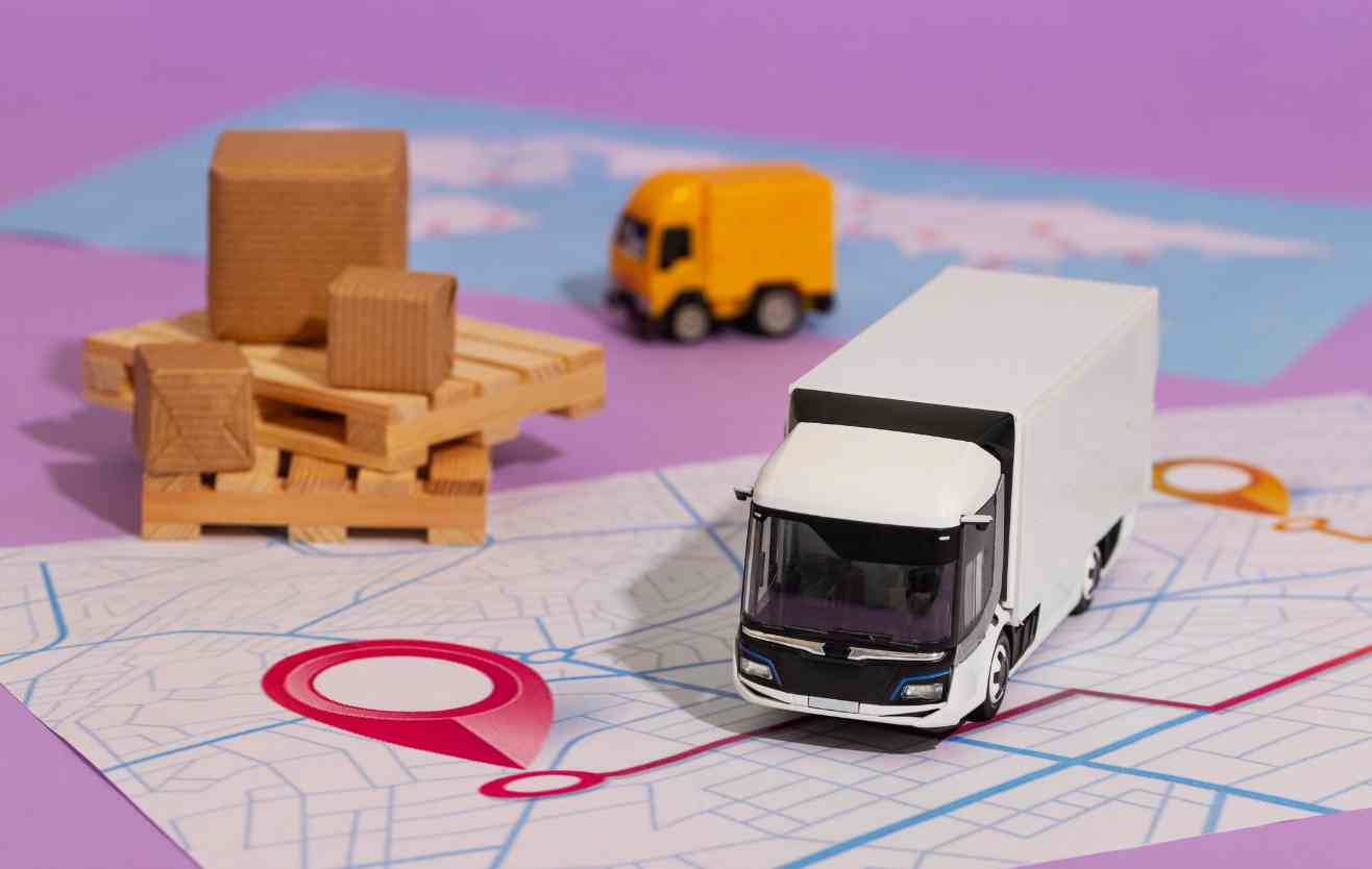 Logistics vs Supply Chain: Key Differences and Similarities